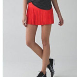 Lululemon pleat to street skirt II size 8